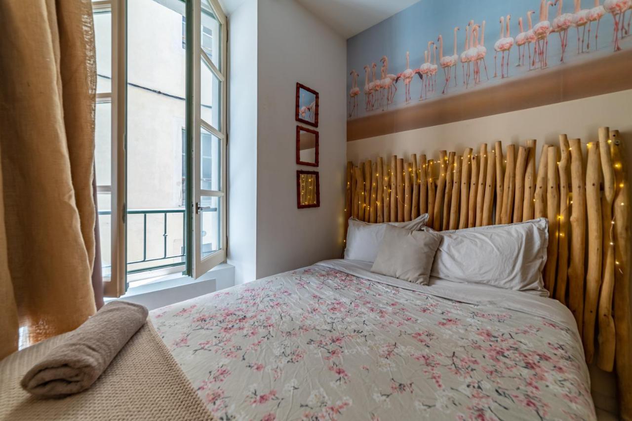La Cabane Camarguaise En Centre Ville - Une Nuit A Nîmes Dış mekan fotoğraf