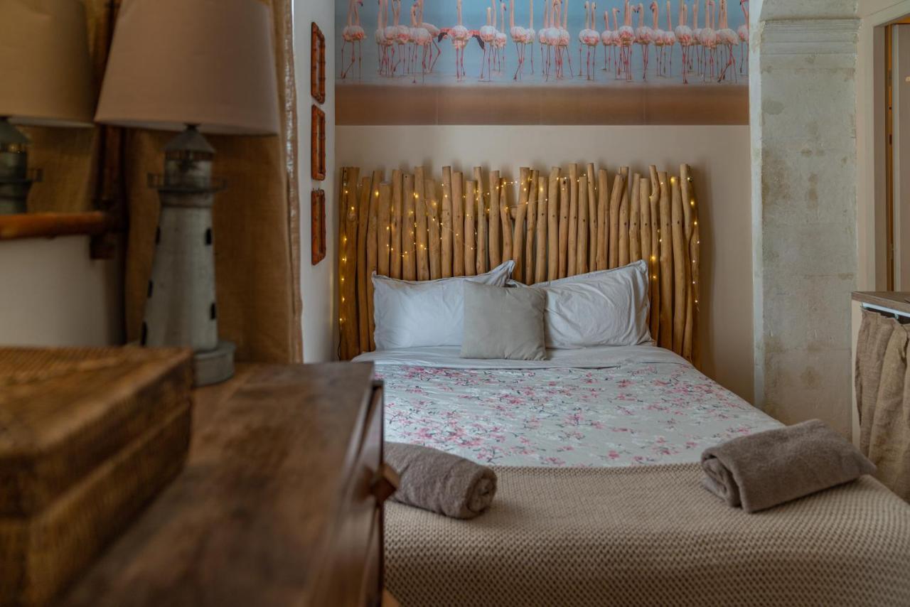 La Cabane Camarguaise En Centre Ville - Une Nuit A Nîmes Dış mekan fotoğraf